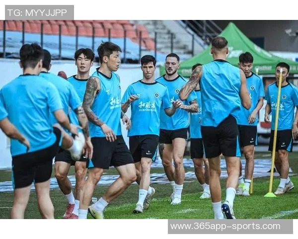 热身赛深圳新鹏城与深圳二零二八交锋技战术演练成比赛主要目的