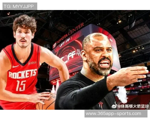 媒体人分析谢泼德与队友共同蹲底角的战术选择与出手权分配问题