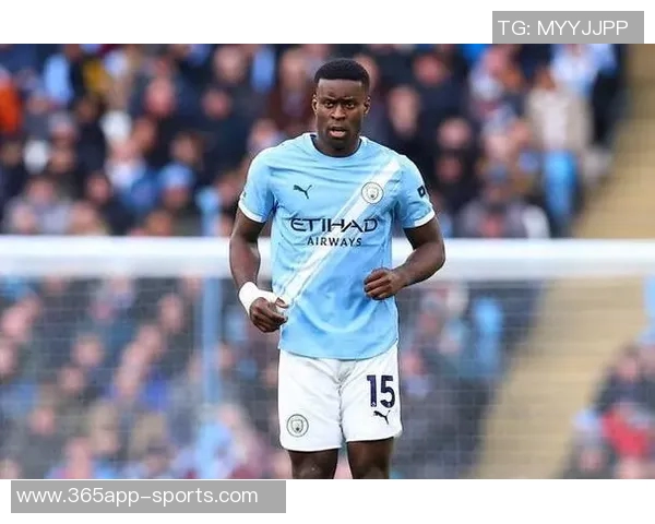 特拉福德称赞格伊迅速融入球队提升整体表现与实力